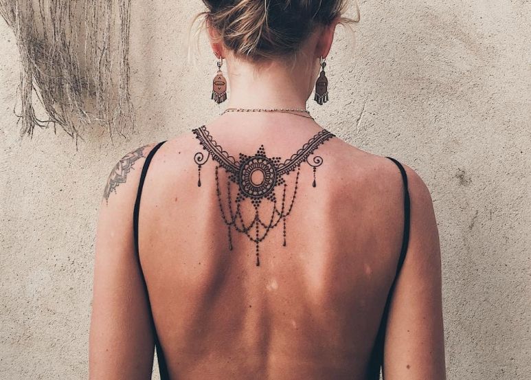 Tatouage au henné : indolore, provocateur mais prenez garde !